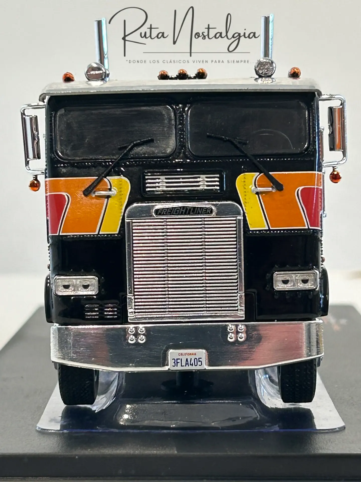 Camión Freightliner FLA (1993) | IXO Escala 1:43 2