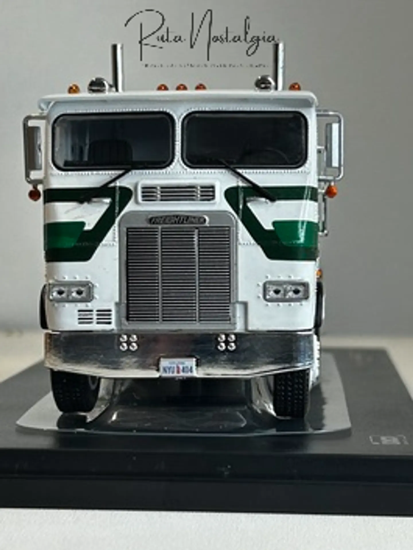 Camión Freightliner FLA (1993) | IXO Escala 1:43 12