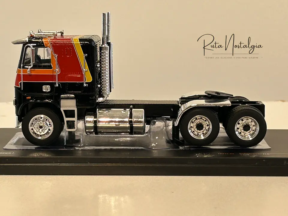 Camión Freightliner FLA (1993) | IXO Escala 1:43 8