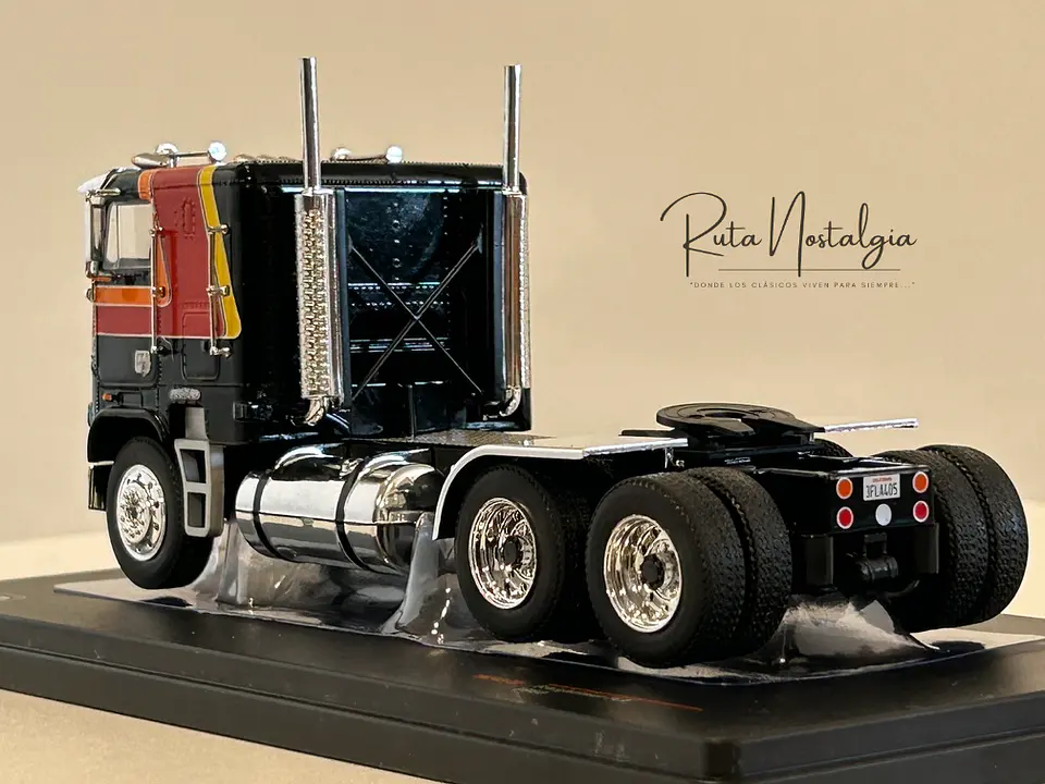 Camión Freightliner FLA (1993) | IXO Escala 1:43 7