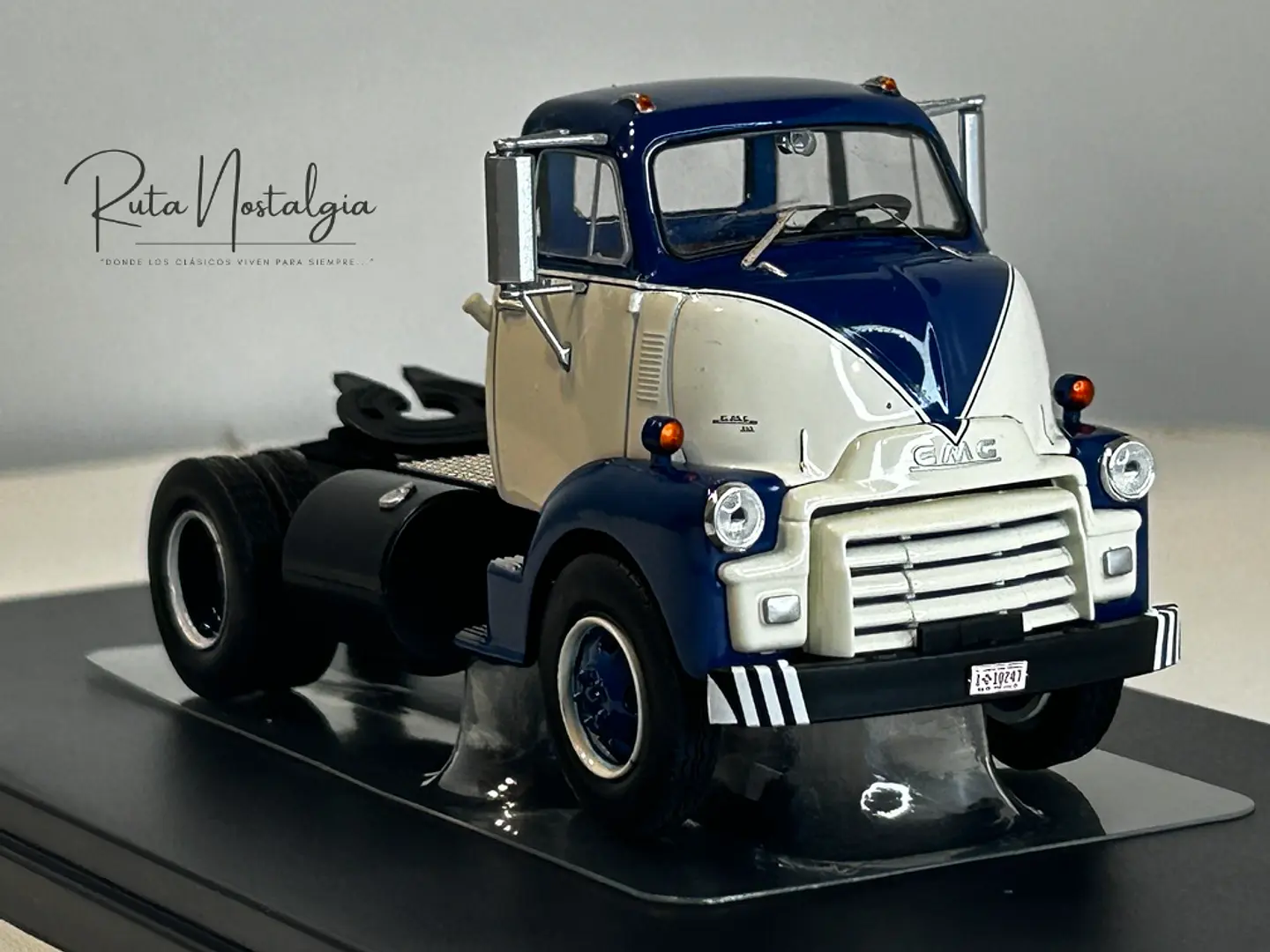 Camión GMC 950 COE (1955) | IXO 1:43 Coleccionable 3