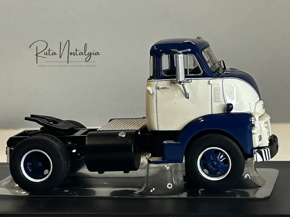 Camión GMC 950 COE (1955) | IXO 1:43 Coleccionable 4