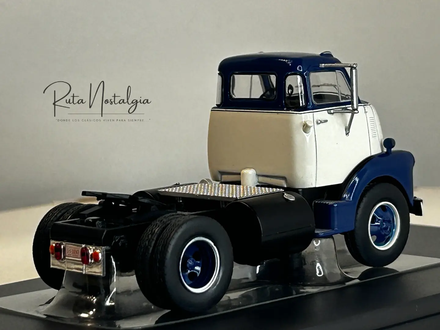 Camión GMC 950 COE (1955) | IXO 1:43 Coleccionable 5