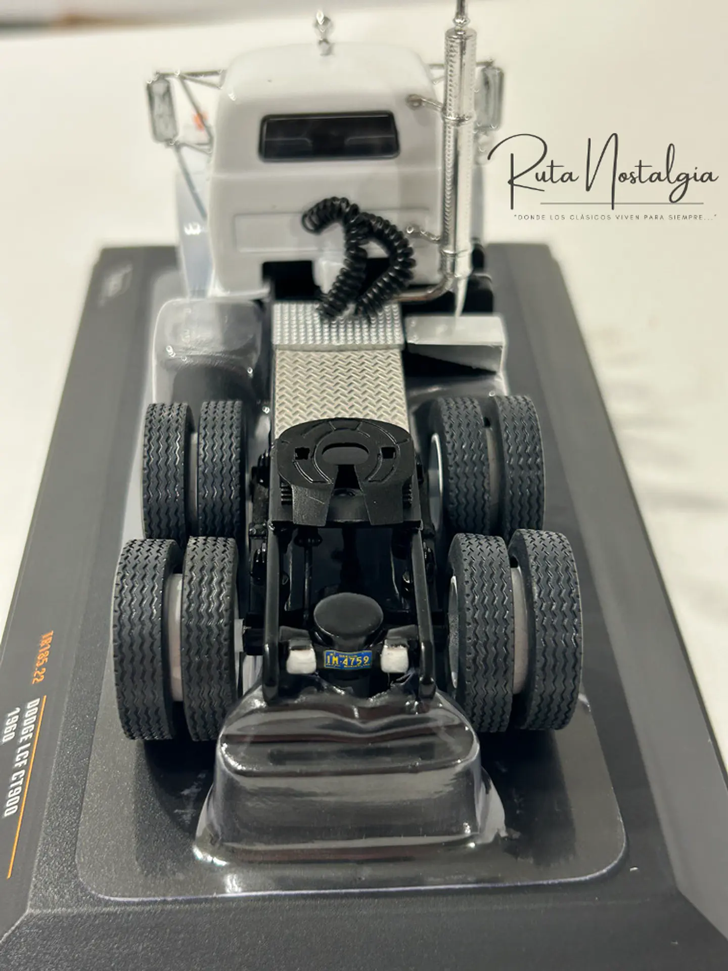 Camión Dodge LCF CT900 (1960) | IXO Escala 1:43 6