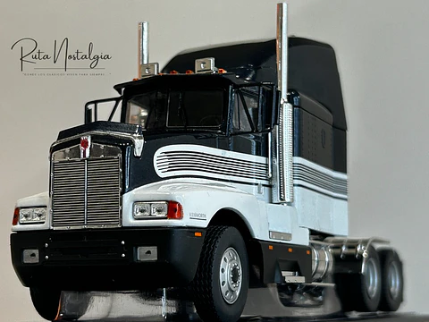 Camión Kenworth T600 (1986) | Ixo Models - Camión a escala 1:43
