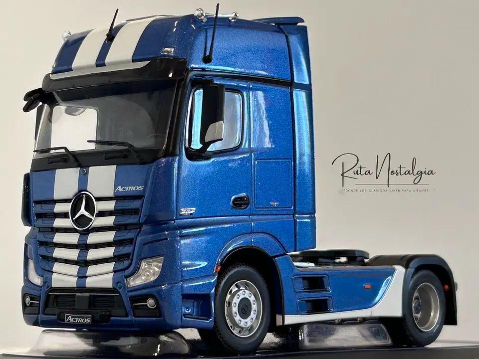 Camión Mercedes-Benz Actros MP4 | IXO Escala 1:43 3