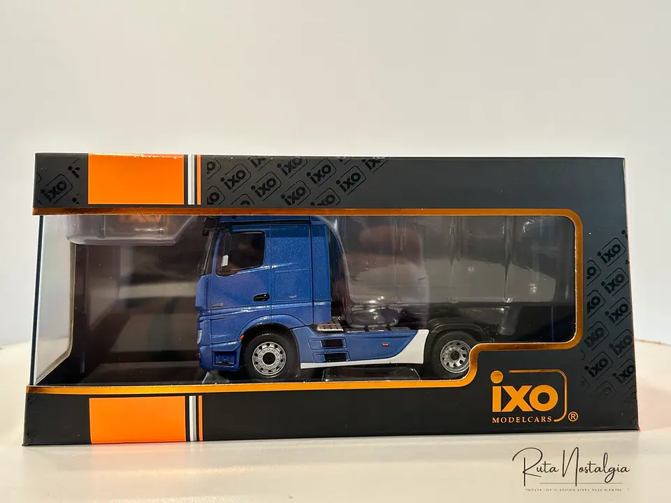 Camión Mercedes-Benz Actros MP4 | IXO Escala 1:43 10