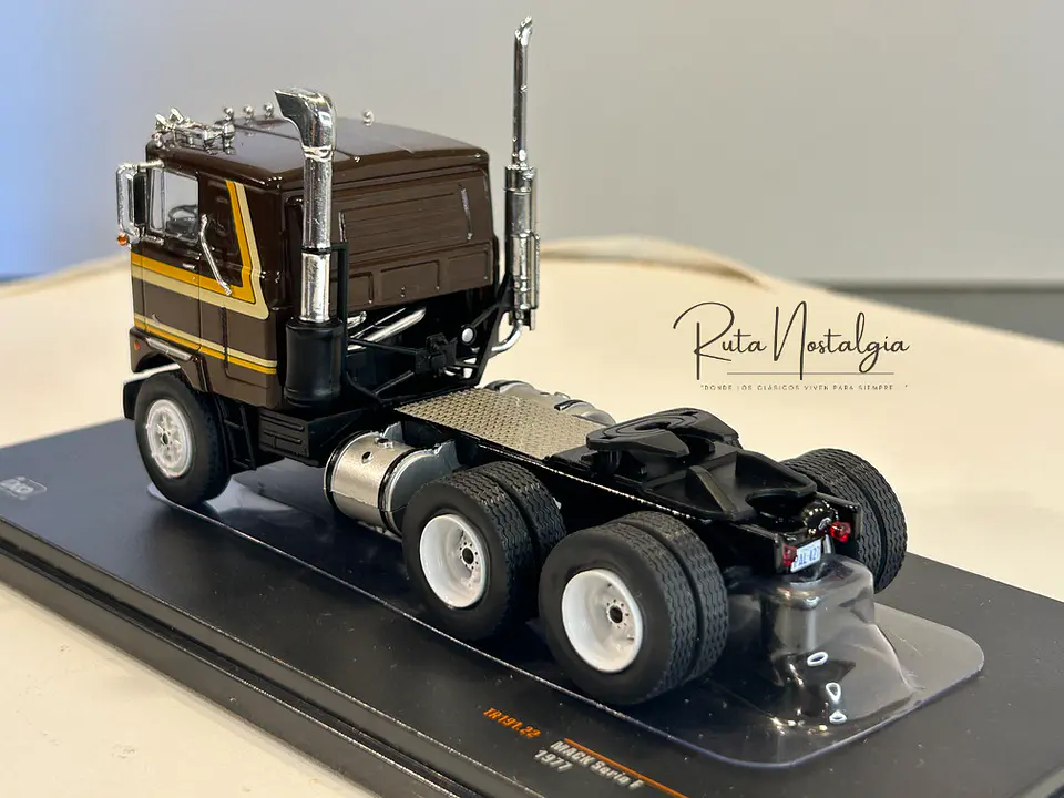 Camión Mack Serie F 1977 | IXO 1:43 Coleccionable 5