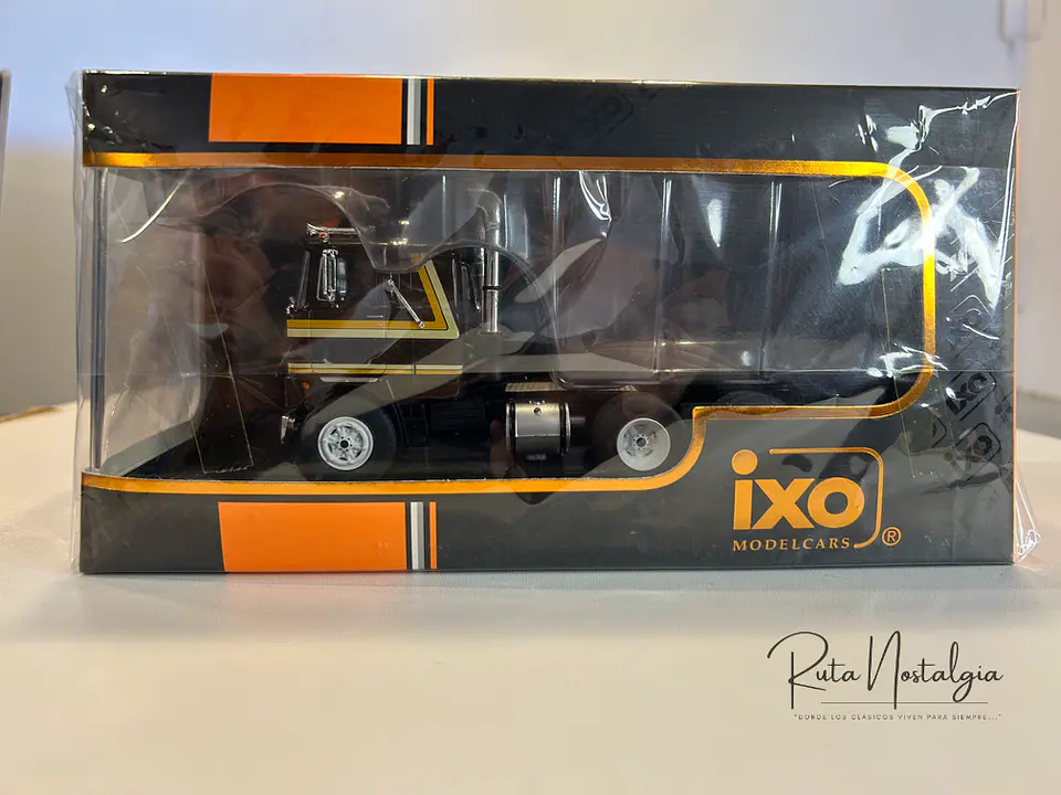 Camión Mack Serie F 1977 | IXO 1:43 Coleccionable 10