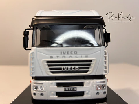 Camión Iveco Stralis 2012 | IXO 1:43 Coleccionable