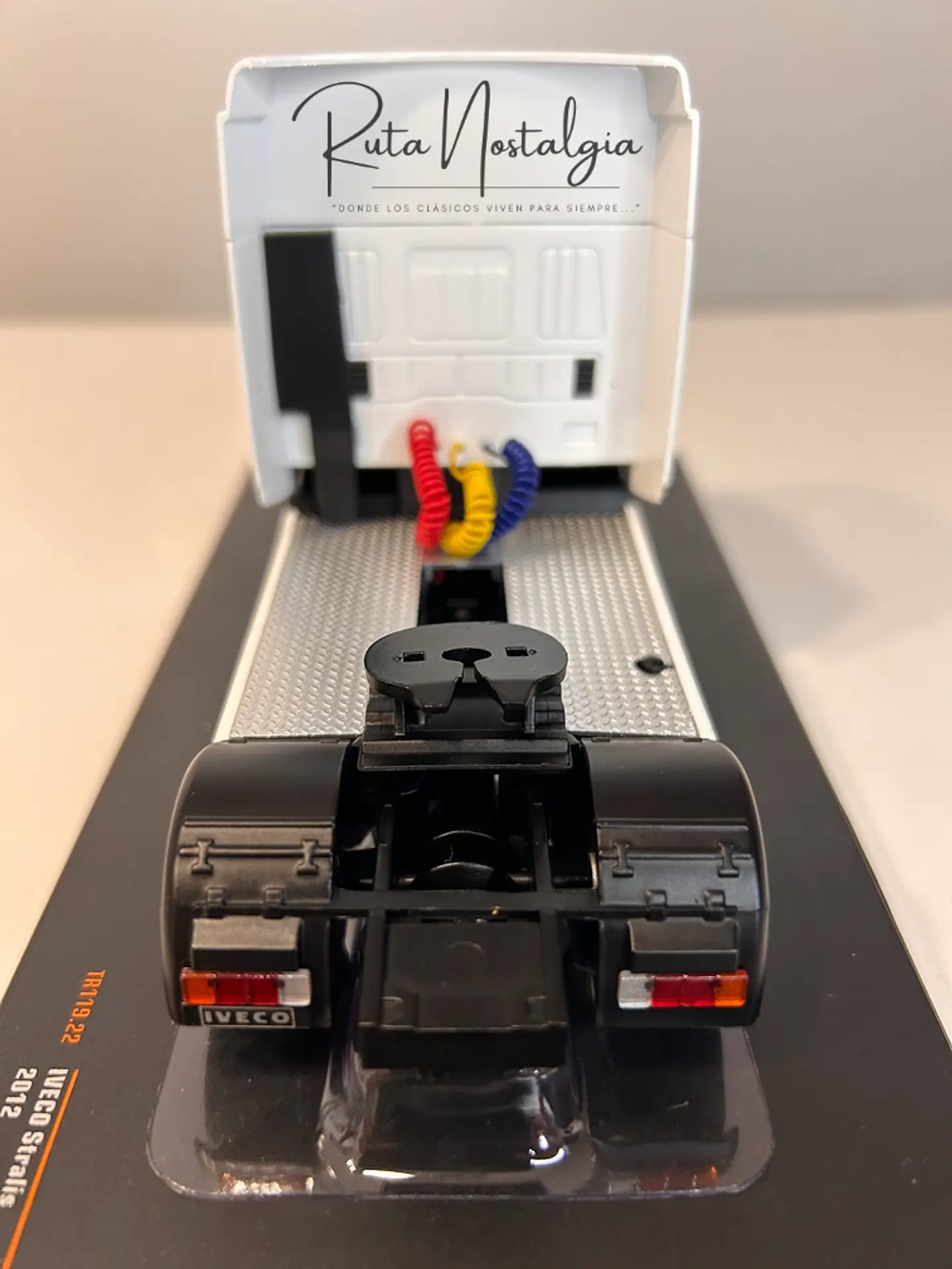 Camión Iveco Stralis 2012 | IXO 1:43 Coleccionable 6