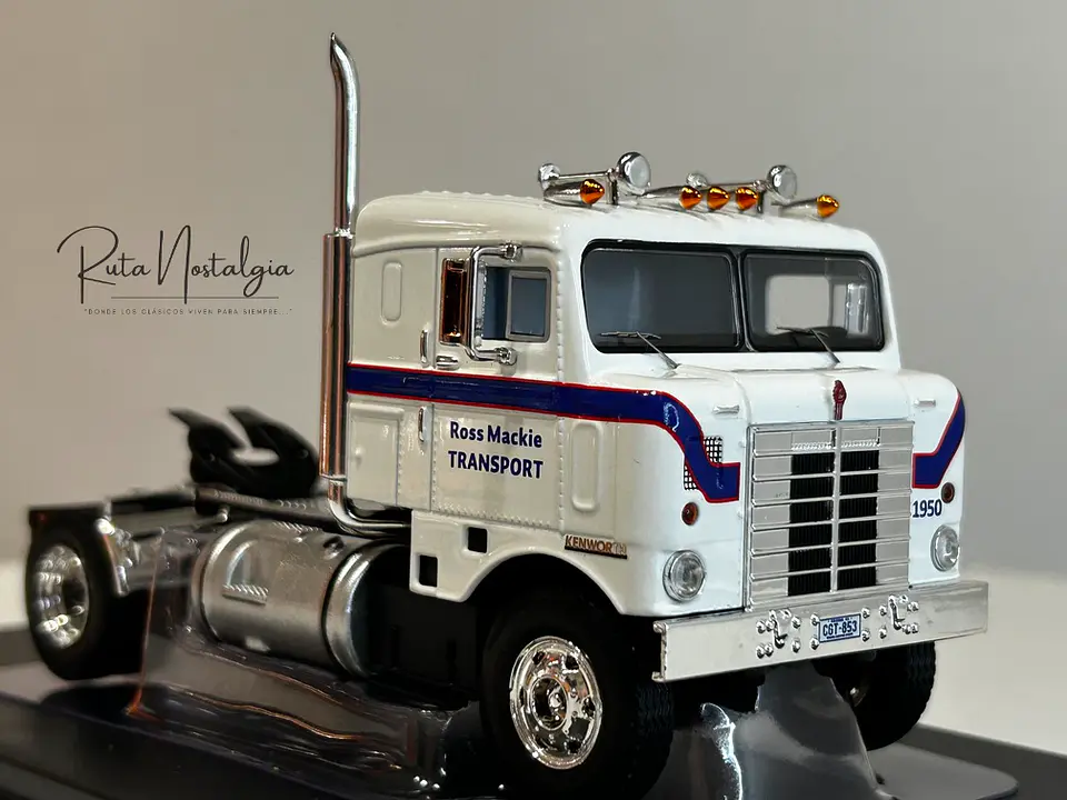 Camión Kenworth Bullnose 1950 Ross Mackie – Ixo Models 1:43- CAJA CON DESGASTE DE COLOR 5