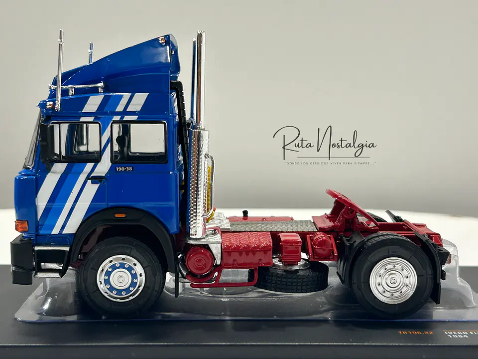 Camión Iveco TurboStar 190-42 (1984) | IXO 1:43 9