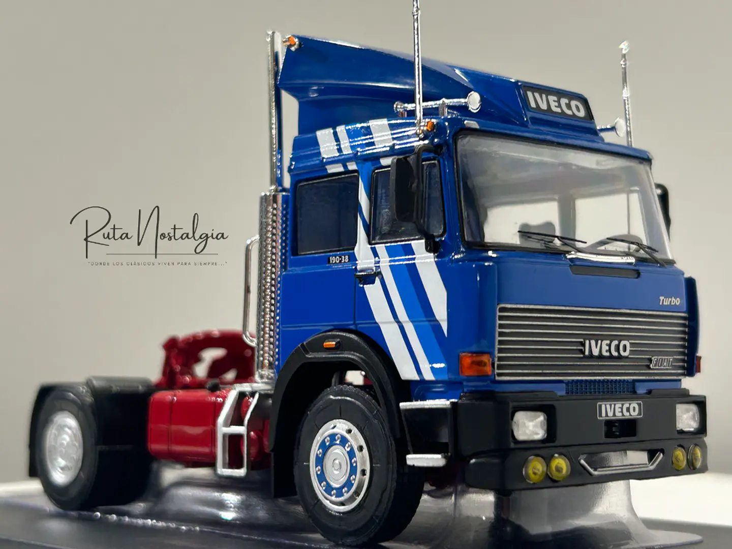 Camión Iveco TurboStar 190-42 (1984) | IXO 1:43 10