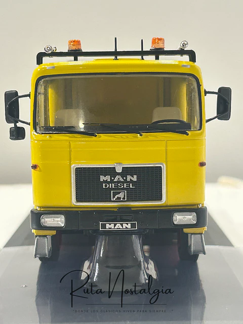 Grúa MAN F8 26.281 Wrecker (1970's) | IXO 1:43