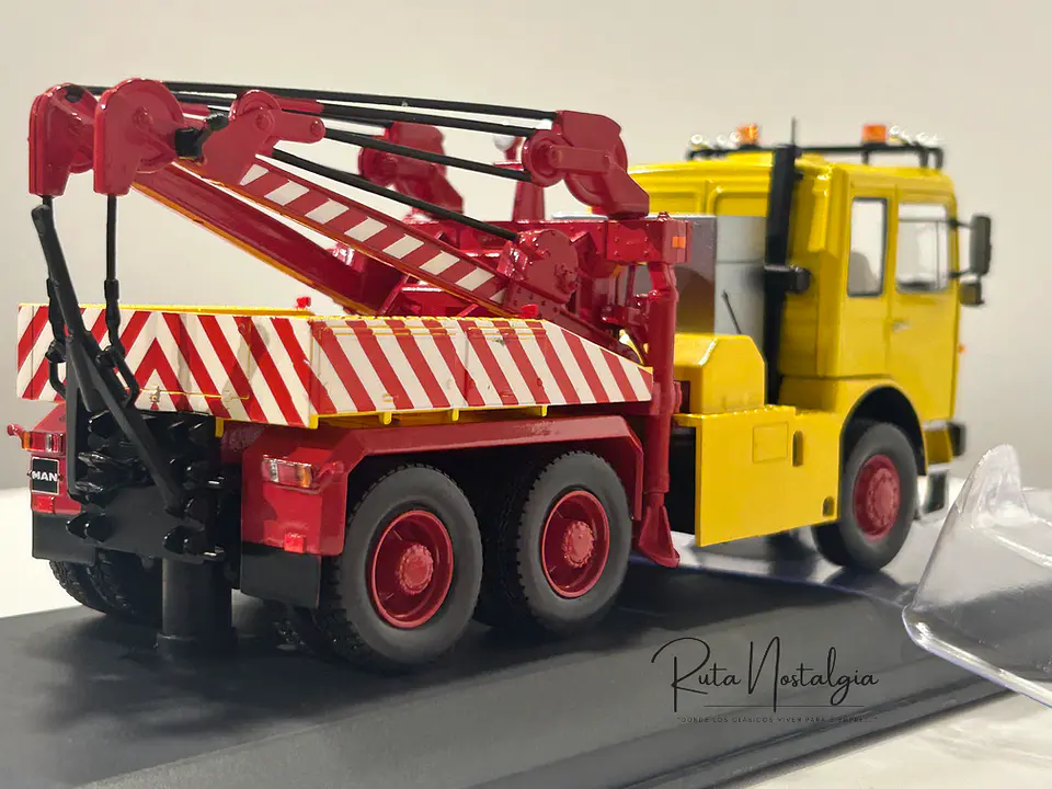 Grúa MAN F8 26.281 Wrecker (1970's) | IXO 1:43 9