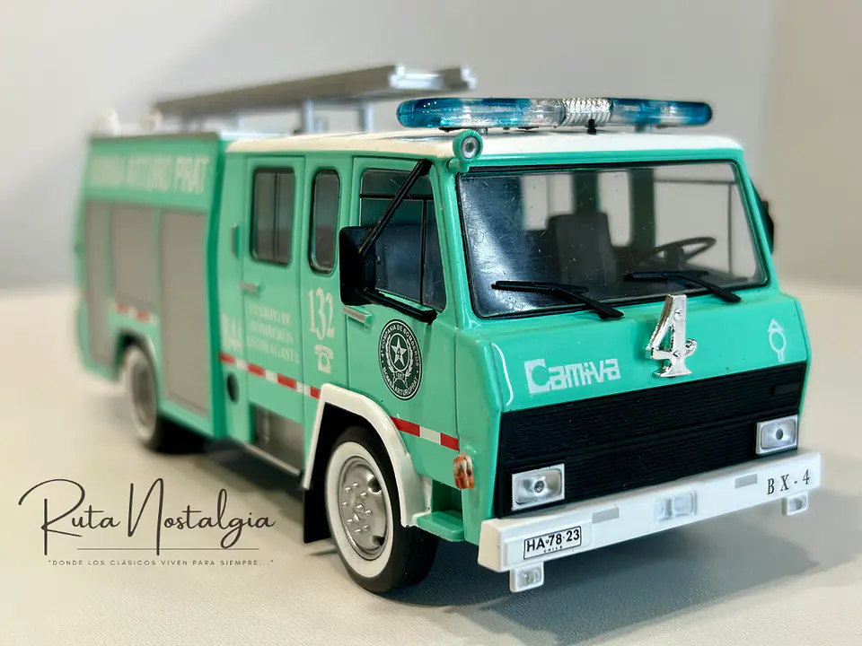 Camión de Bomberos Berliet 770 KB6 | Altaya 1:43 3