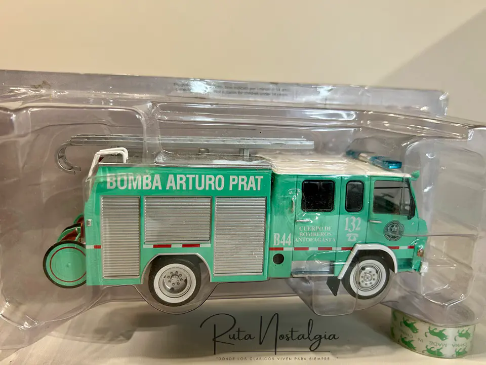Camión de Bomberos Berliet 770 KB6 | Altaya 1:43 11