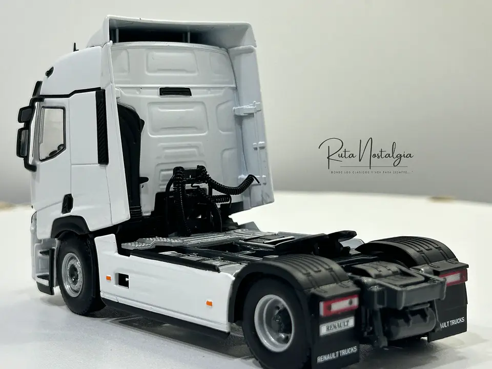 Camión WSI Renault T EVO 4x2 White Line Escala 1:50 6