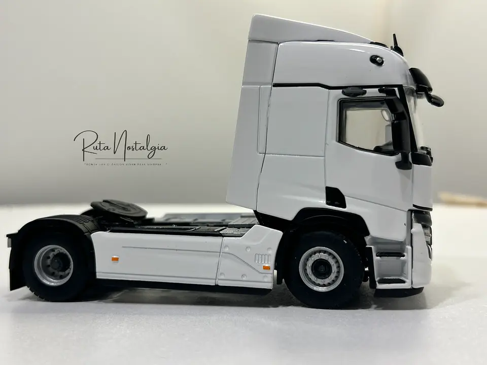 Camión WSI Renault T EVO 4x2 White Line Escala 1:50 9