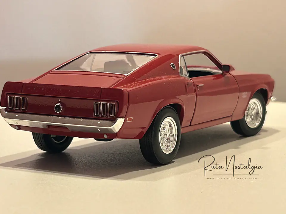 Auto Ford Mustang Boss 429 1969 | Welly Escala 1:24 9
