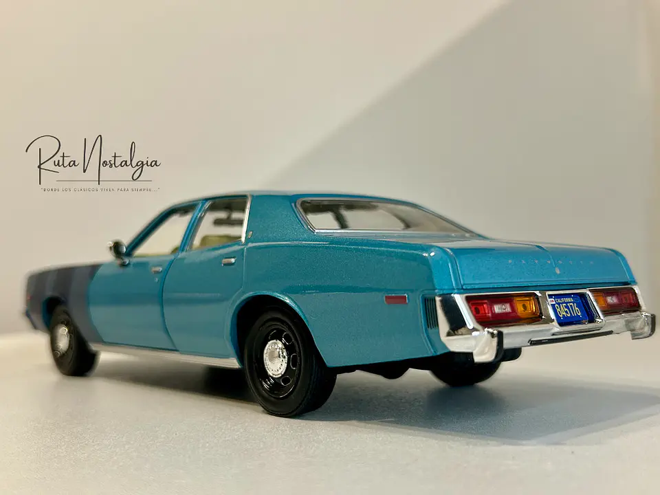 Auto Plymouth Fury Serie “Hunter” (1977) | Greenlight 1:24 6