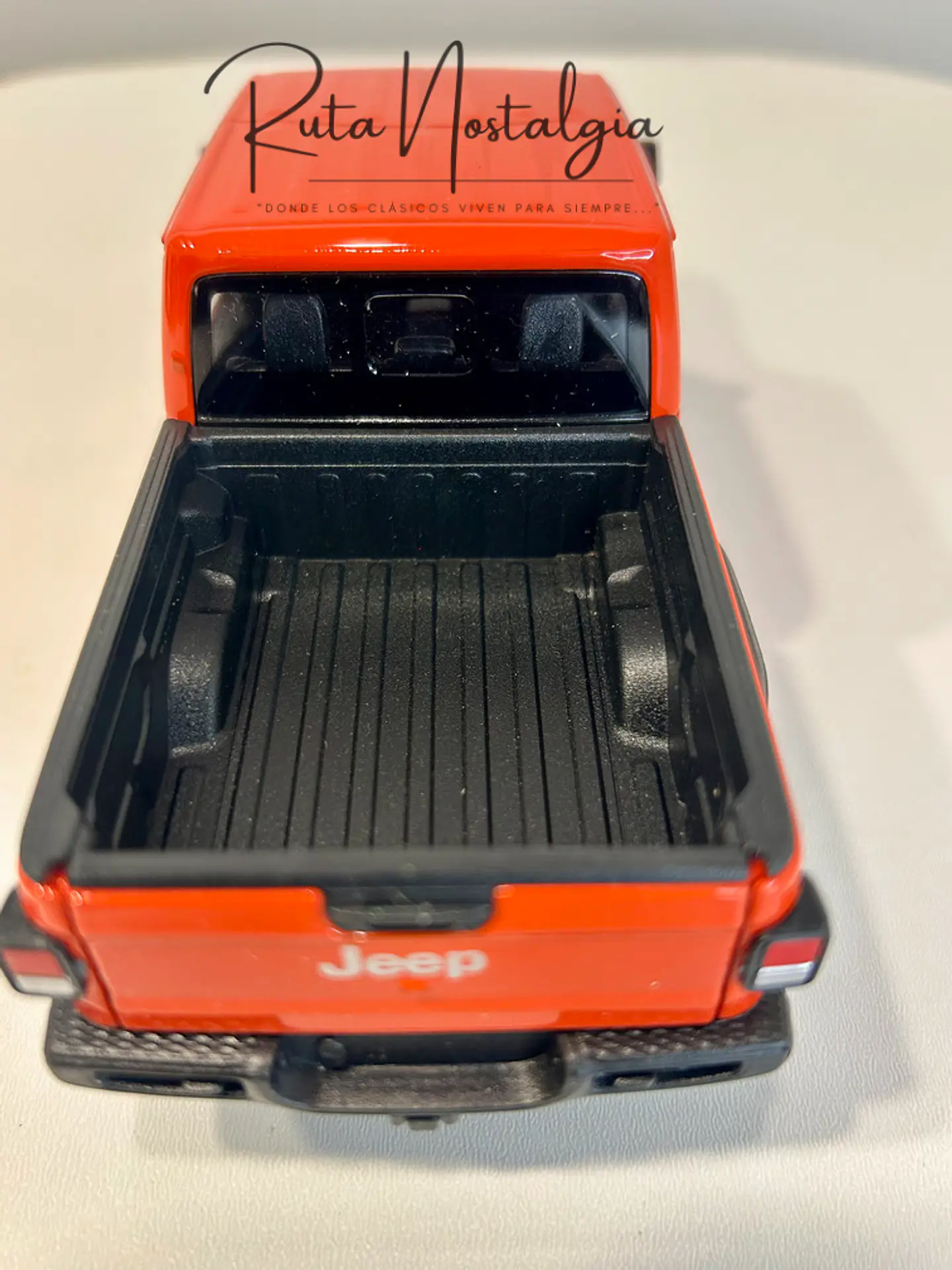 Camioneta Welly Jeep Gladiator Rubicon 1:24 (naranja “Punk”) 5