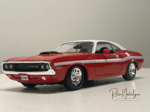 Auto Dodge Challenger R/T (1970) | Maisto 1:24