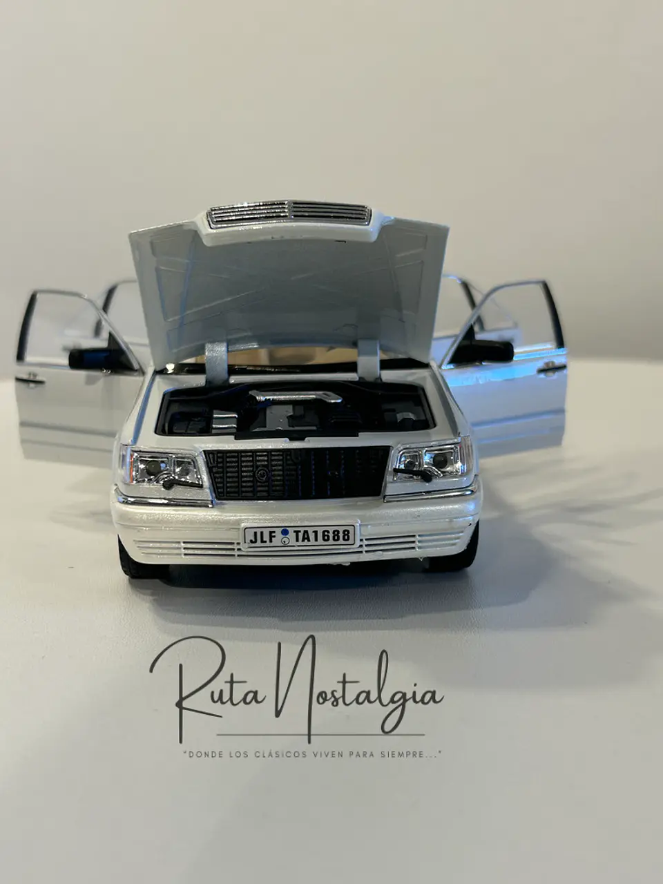 Auto Mercedes-Benz S320 W140 1:24 Coleccionable 13