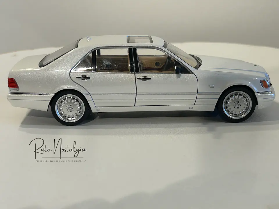 Auto Mercedes-Benz S320 W140 1:24 Coleccionable 20