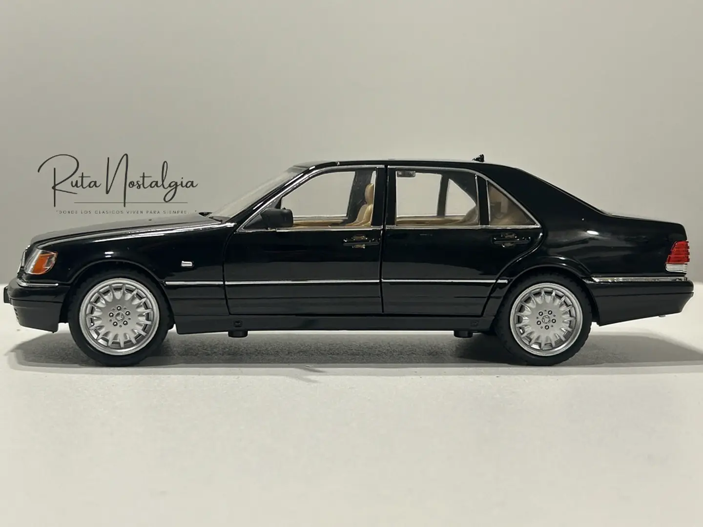 Auto Mercedes-Benz S320 W140 1:24 Coleccionable 5