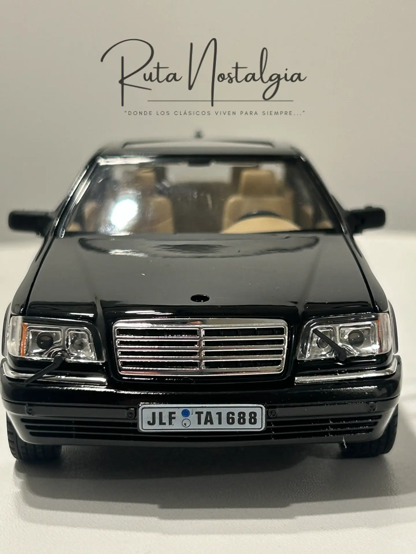 Auto Mercedes-Benz S320 W140 1:24 Coleccionable 3