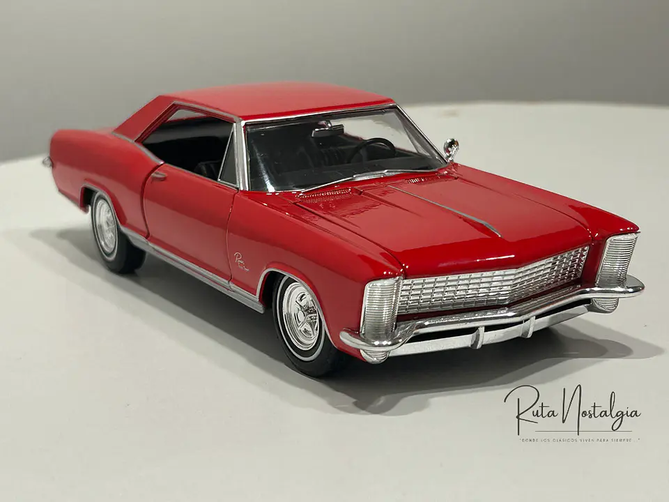 Auto Buick Riviera Gran Sport (1965) | Welly 1:24 9