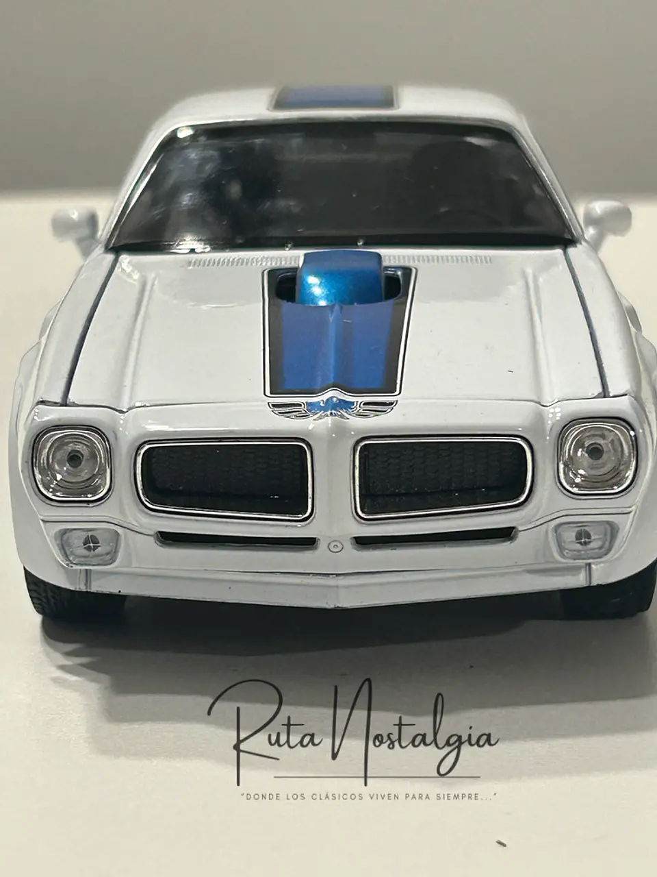 Auto Pontiac Firebird Trans Am (1972) | Welly 1:24 3