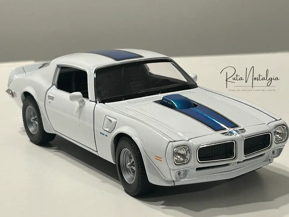 Auto Pontiac Firebird Trans Am (1972) | Welly 1:24 4