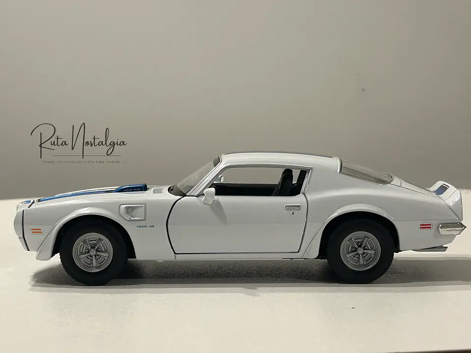 Auto Pontiac Firebird Trans Am (1972) | Welly 1:24 8