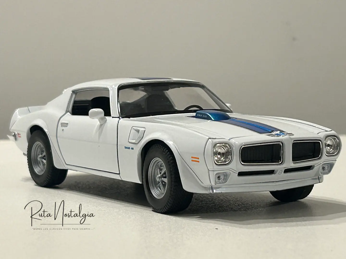 Auto Pontiac Firebird Trans Am (1972) | Welly 1:24 9