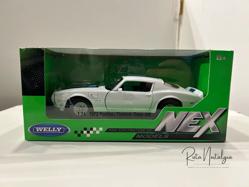 Auto Pontiac Firebird Trans Am (1972) | Welly 1:24 10