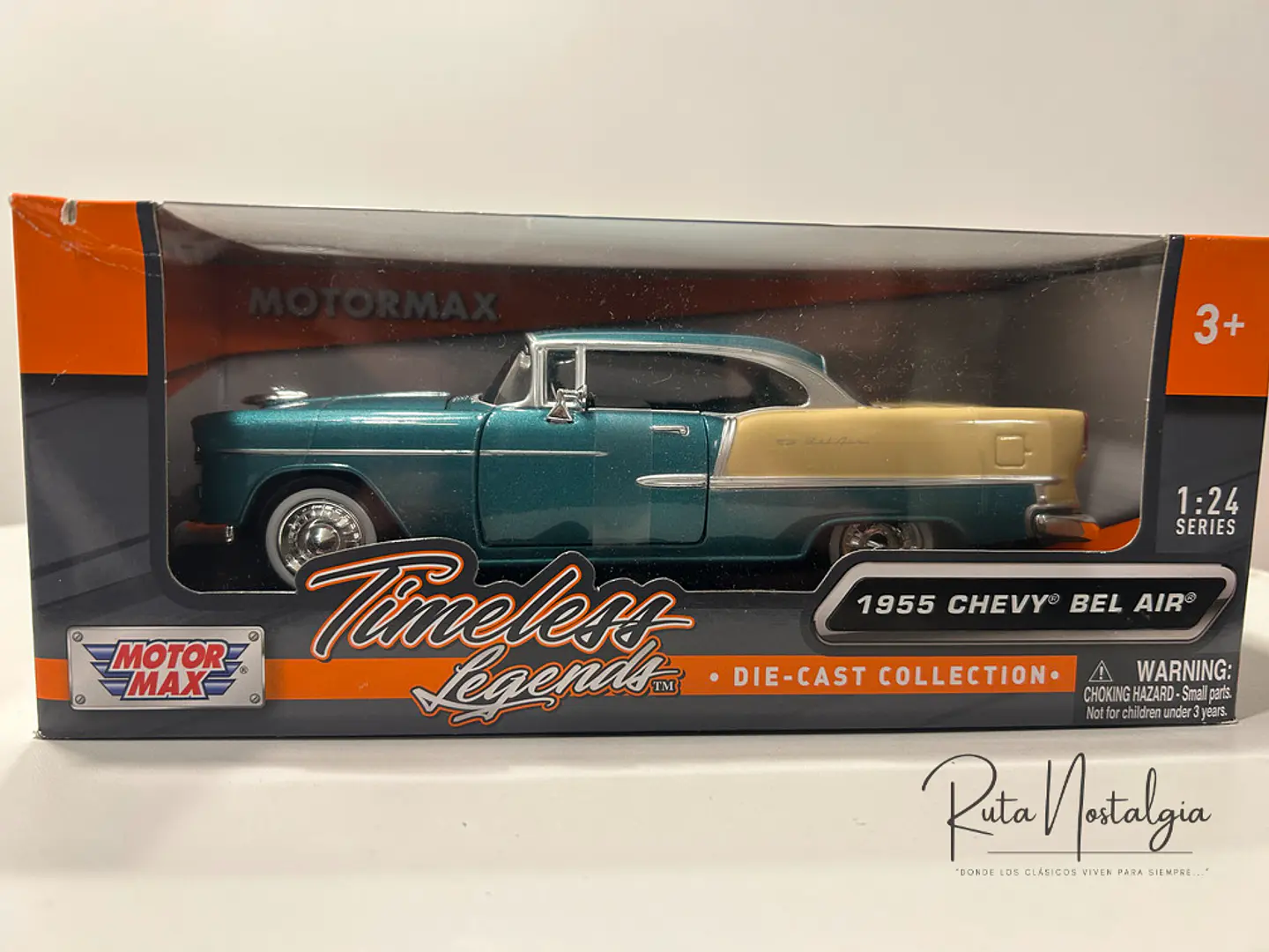 Auto Motormax Chevrolet Bel Air Hardtop 1955 1:24 12