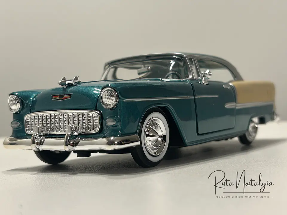 Auto Motormax Chevrolet Bel Air Hardtop 1955 1:24 4