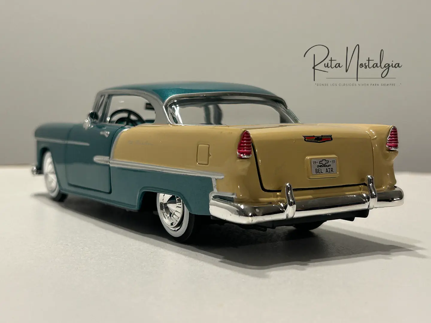 Auto Motormax Chevrolet Bel Air Hardtop 1955 1:24 6