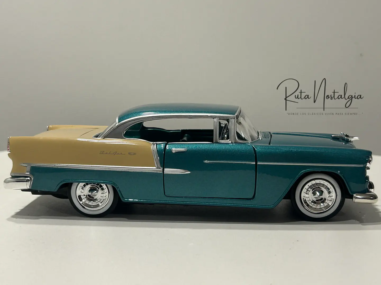 Auto Motormax Chevrolet Bel Air Hardtop 1955 1:24 9