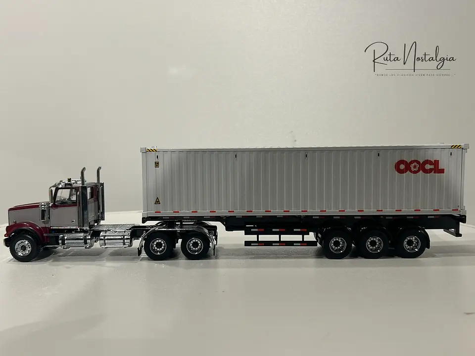 Camión Western Star 4900 SF Day Cab | Diecast Masters 1:50 13