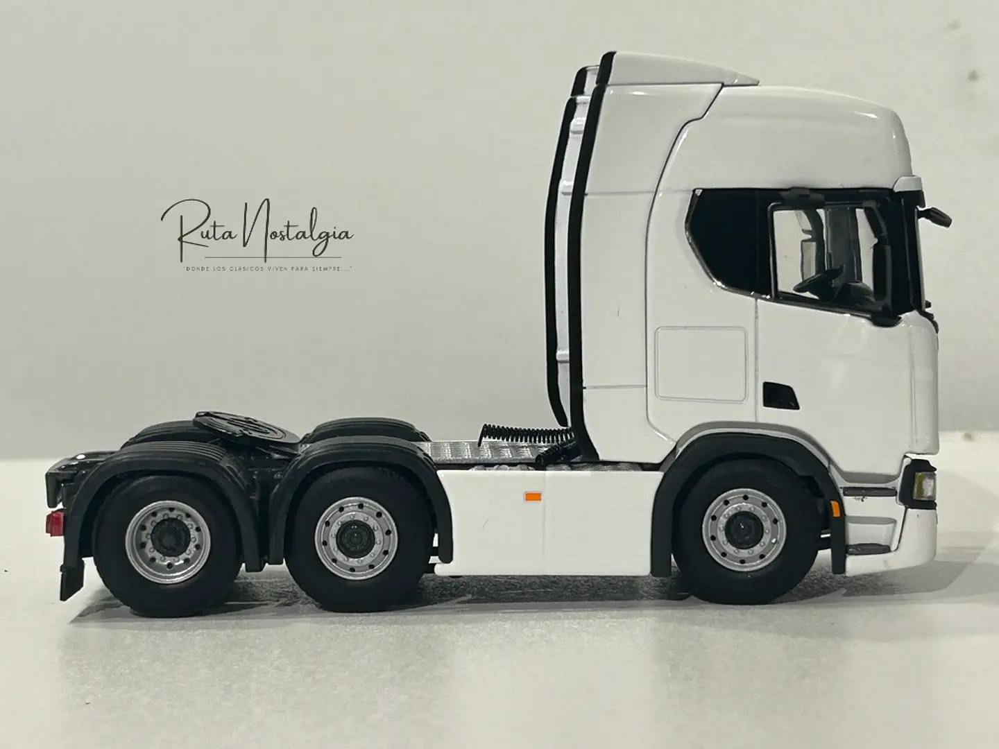 Camión Scania R Highline CR20H 6x2 Twin Steer | WSI 1:50 9