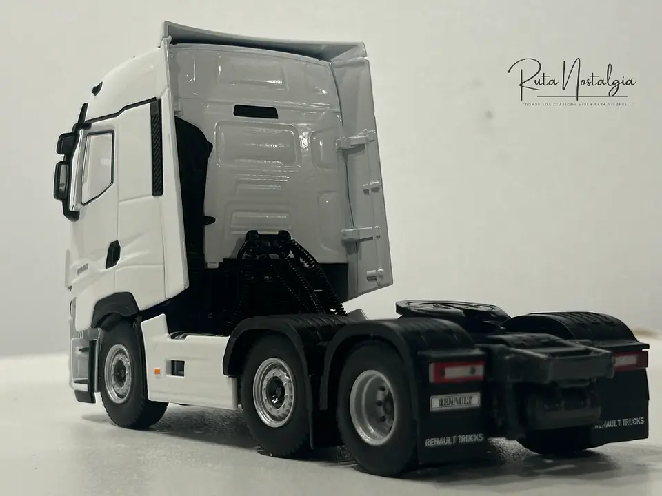 Camión WSI White Line Renault T High Evolution 6x2 1:50 6