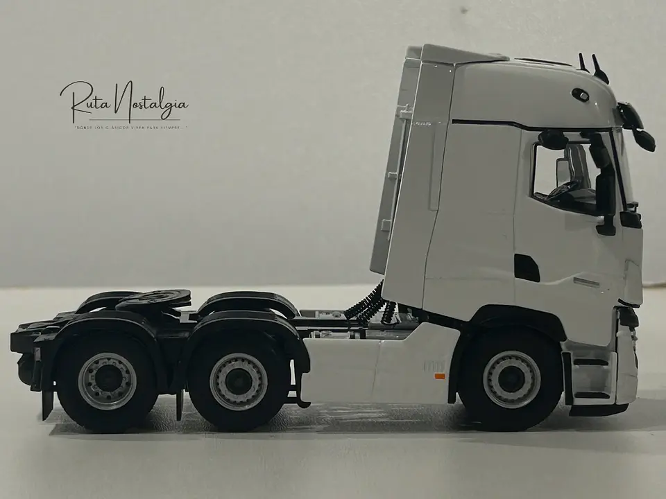 Camión WSI White Line Renault T High Evolution 6x2 1:50 9