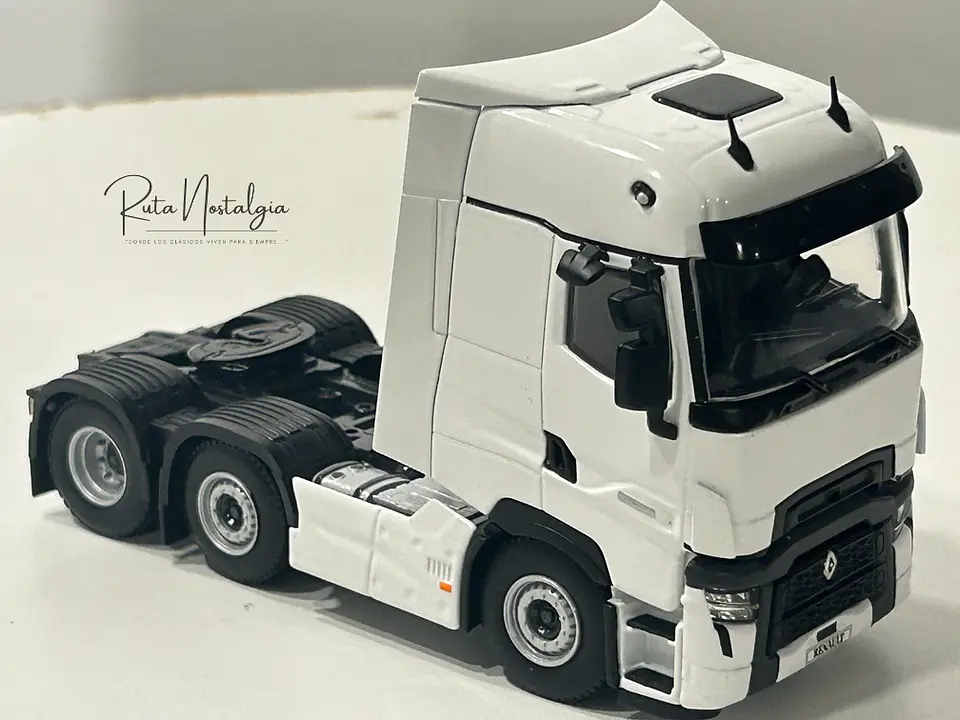 Camión WSI White Line Renault T High Evolution 6x2 1:50 10