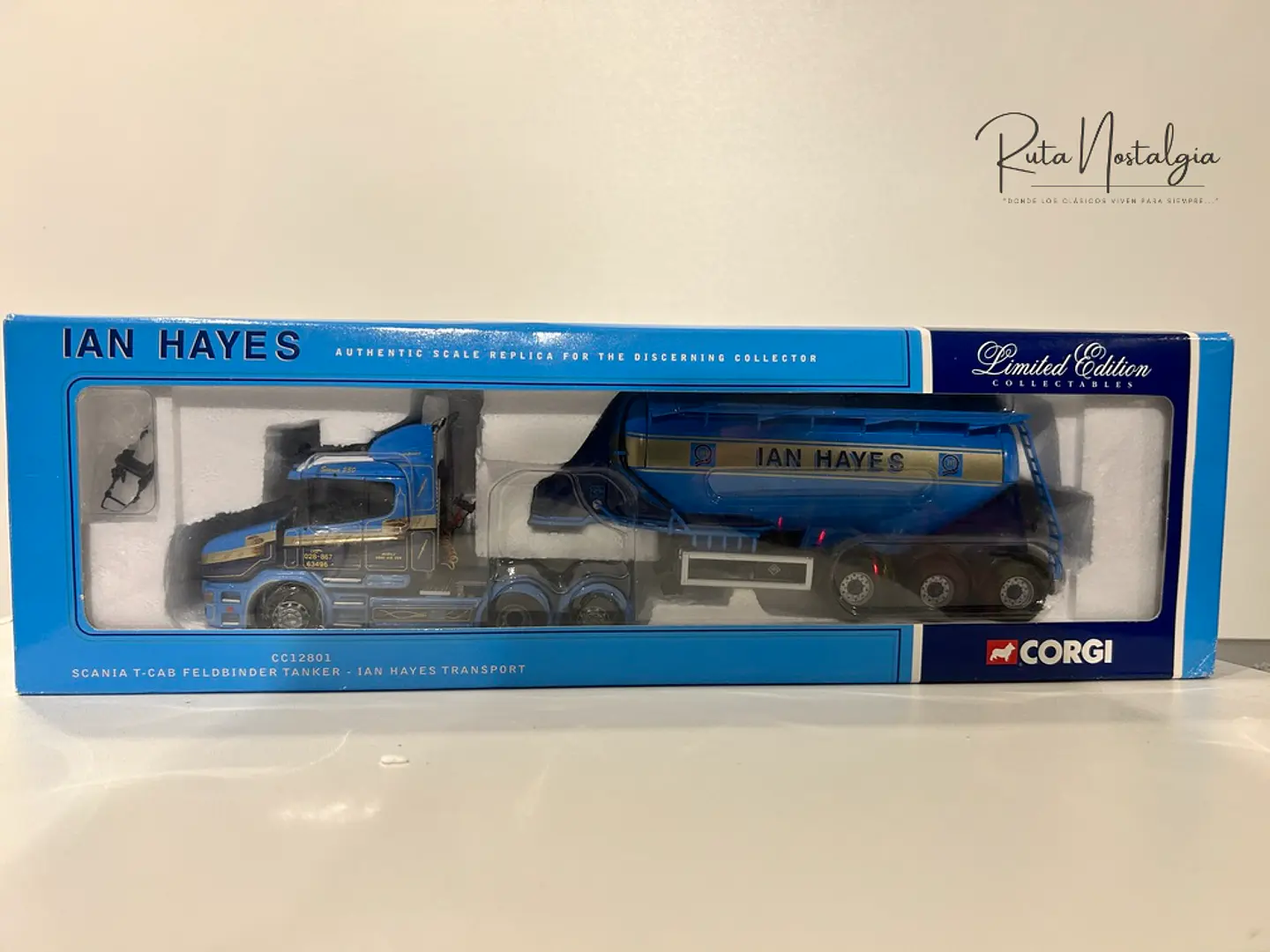 Camión Corgi CC12801 1:50 Scania T-cab + Tolva Feldbinder 12