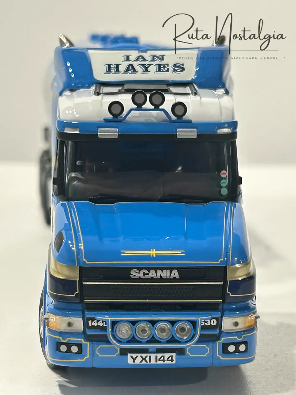 Camión Corgi CC12801 1:50 Scania T-cab + Tolva Feldbinder 2