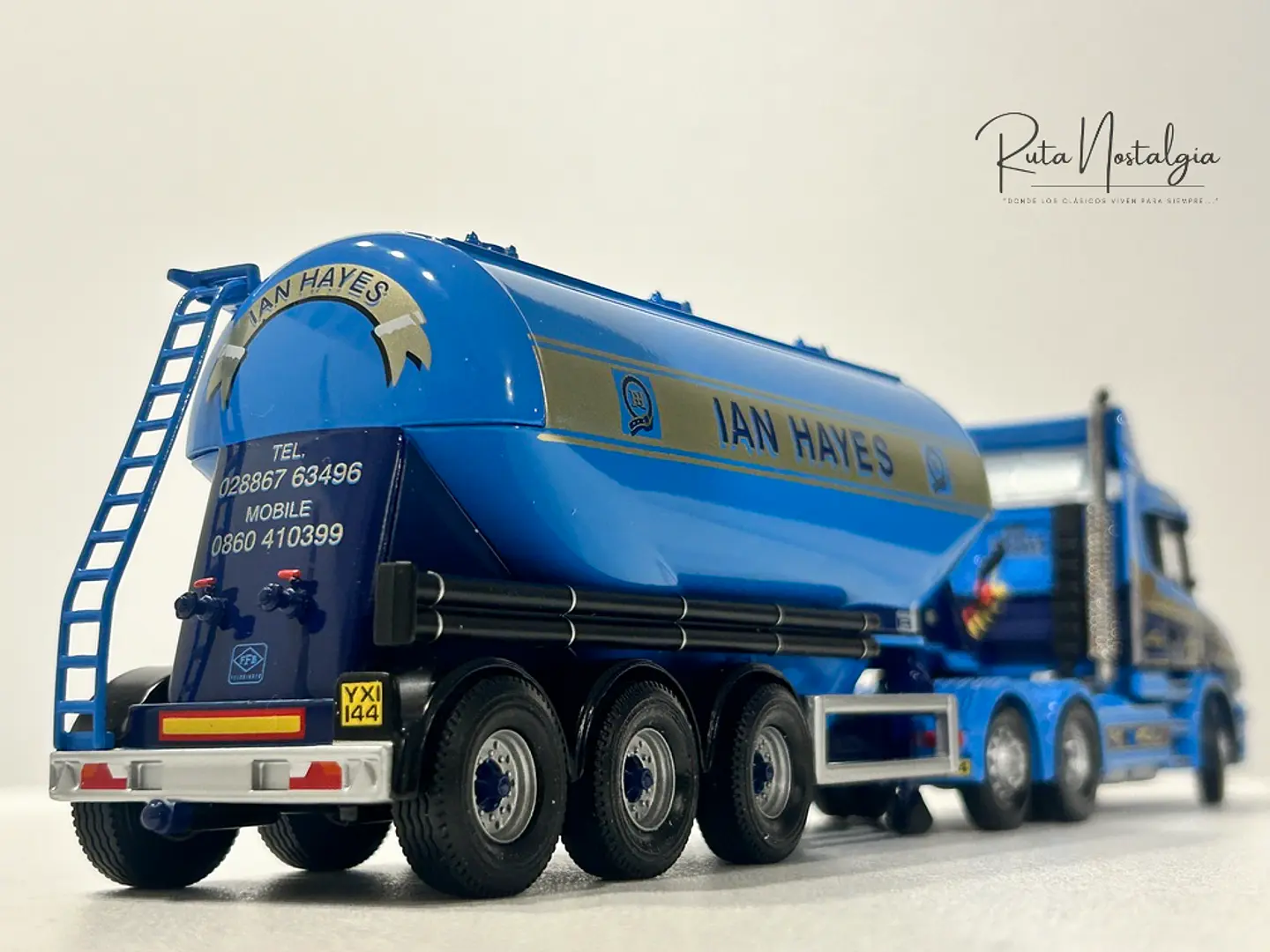 Camión Corgi CC12801 1:50 Scania T-cab + Tolva Feldbinder 9